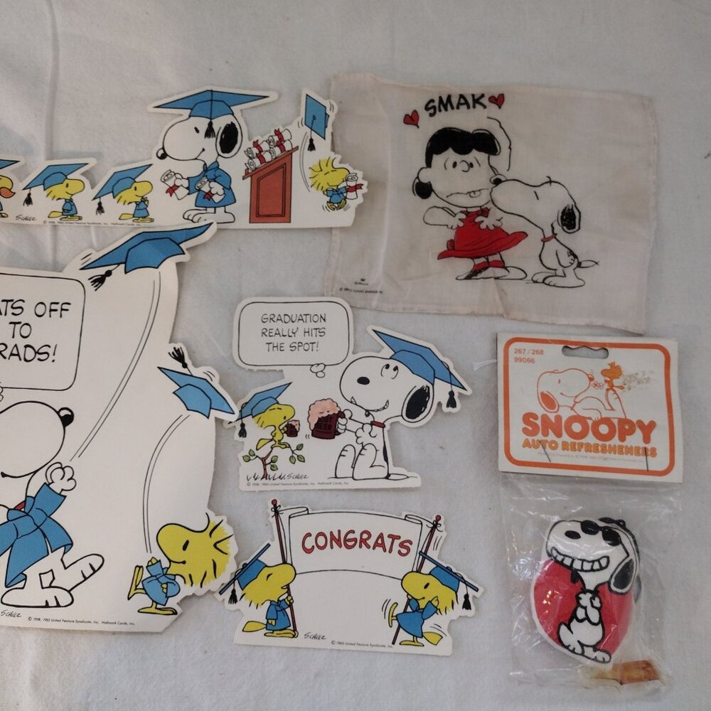 LOT OF 6 – Various Vintage Peanuts Snoopy Items
